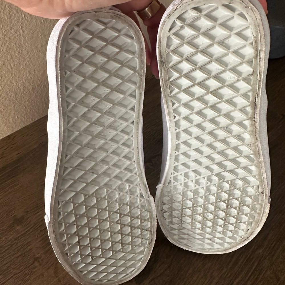 Custom Vans - Picture 3 of 4